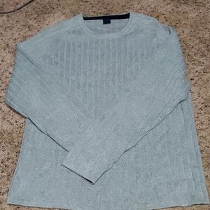 Gap sweater